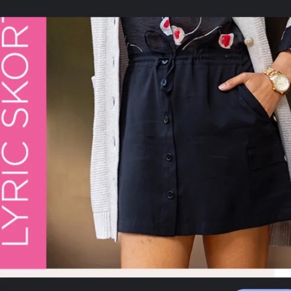 CAbi - lyric black skort - Picture 1 of 6